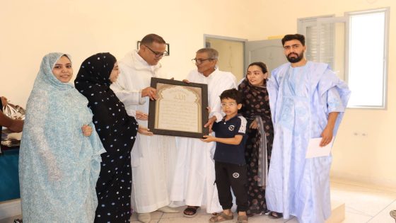 السيد بوعزة الرگيبي على منصة التكريم… وفاء لمسيرة أربعة عقود من العطاء والإخلاص..!
