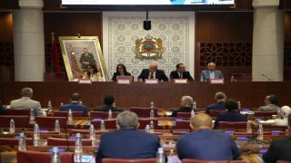 الحكومة تكشف ملامح ميزانية 2027-2029: نمو يفوق 4% وخفض الدين إلى 63%…