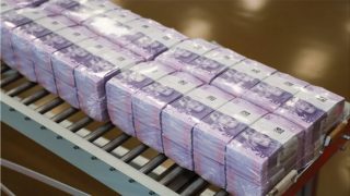 مديونية المغرب تقترب من 1.2 تريليون درهم .. والخزينة تدفع 45 مليارا فوائد.
