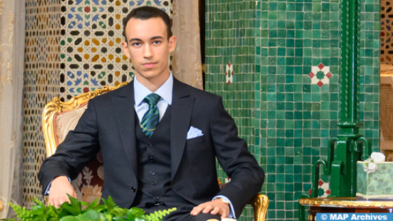 ولي العهد الأمير مولاي الحسن يترأس حفل تتويج الفائزين بالجائزة الكبرى للقفز على الحواجز بمعرض الفرس للجديدة