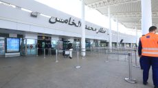 مطار محمد الخامس.. توقيف فرنسي مبحوث عنه دوليا للاشتباه في تورطه بمحاولة قتل بباريس