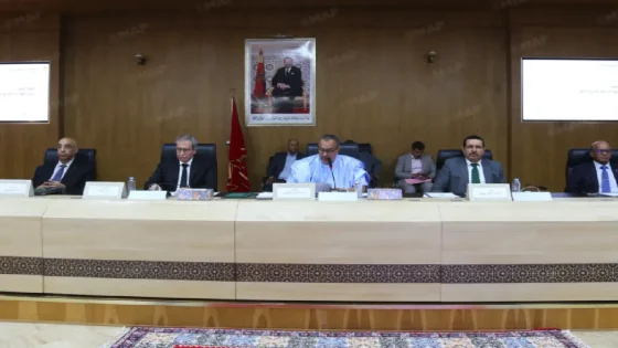 مجلس جهة الداخلة وادي الذهب يصادق على اتفاقيات لدعم التعليم والبنيات التحتية والاستثمار